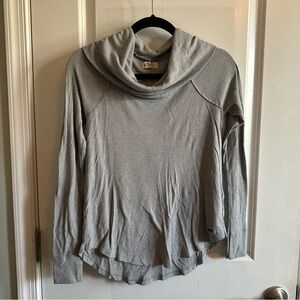 Hollister | Gray Cowl Turtle Neck Ribbed Long Sleeve Top Size Small